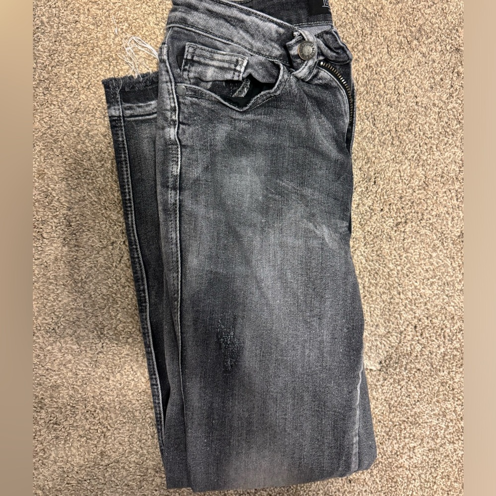 skinny jeans